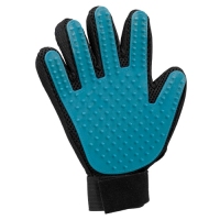Trixie Щетка-рукавица для вычесывания шерсти резиновая 16*24см